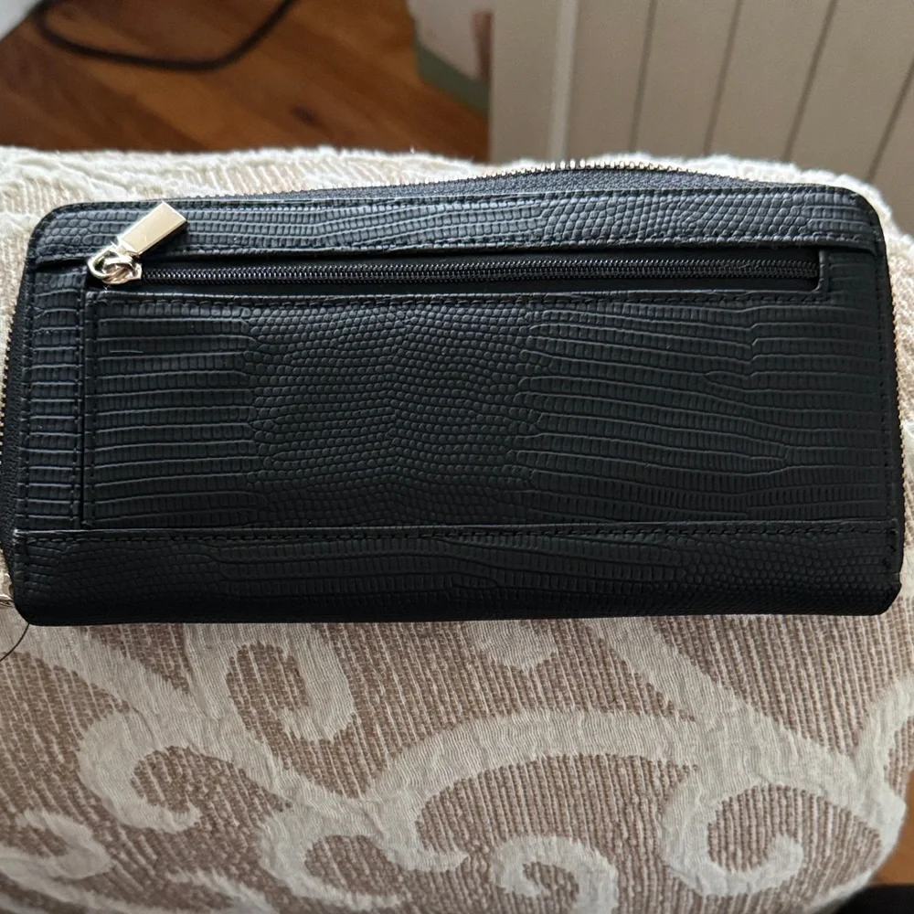 GUESS Black Lizard-Embossed Zip Wallet with Gold Logo